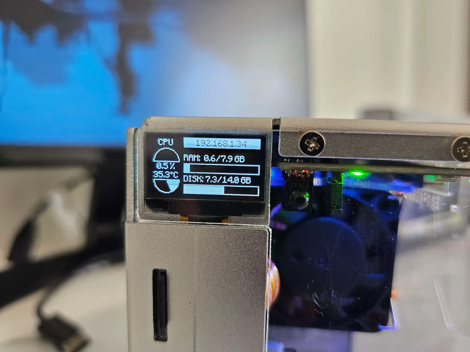 OLED display on the Pironman 5
