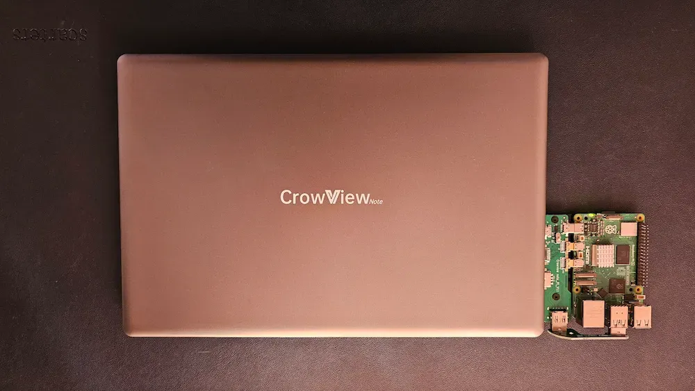 Top view of CrowView Note