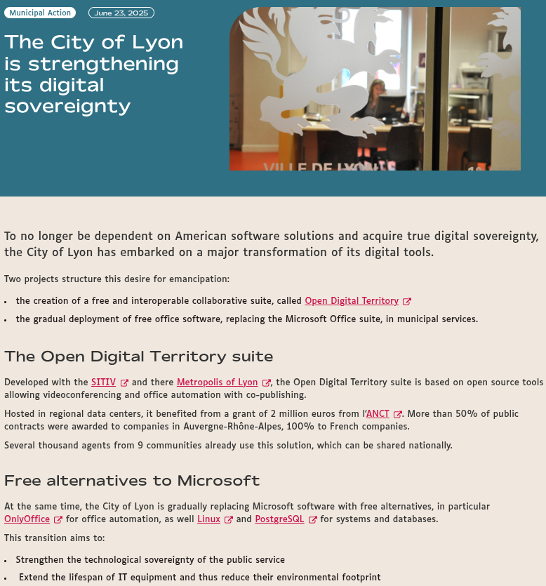 the photo shows a translated version of a french language blog titled: the city of lyon is strengthening its digital sovereignty