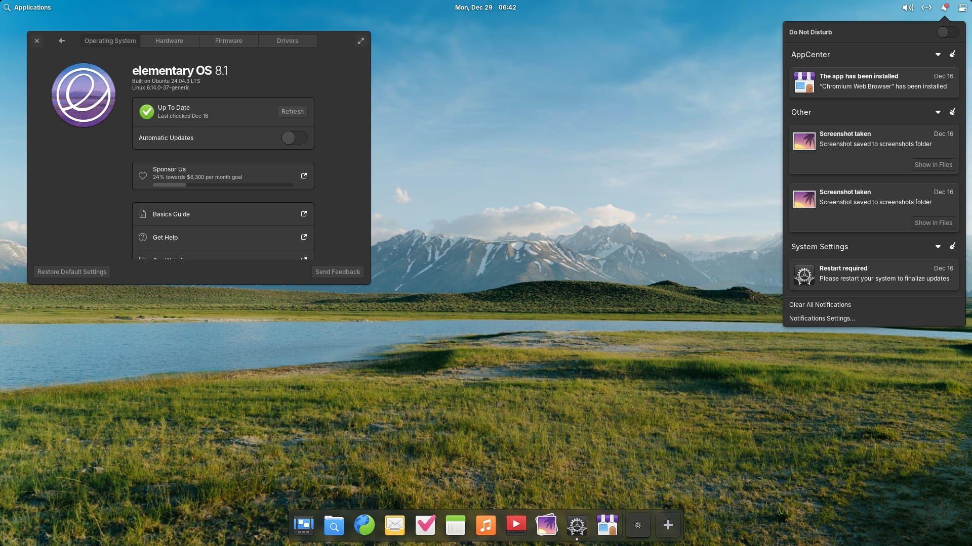 elementary os 8.1 desktop wth notifications visible