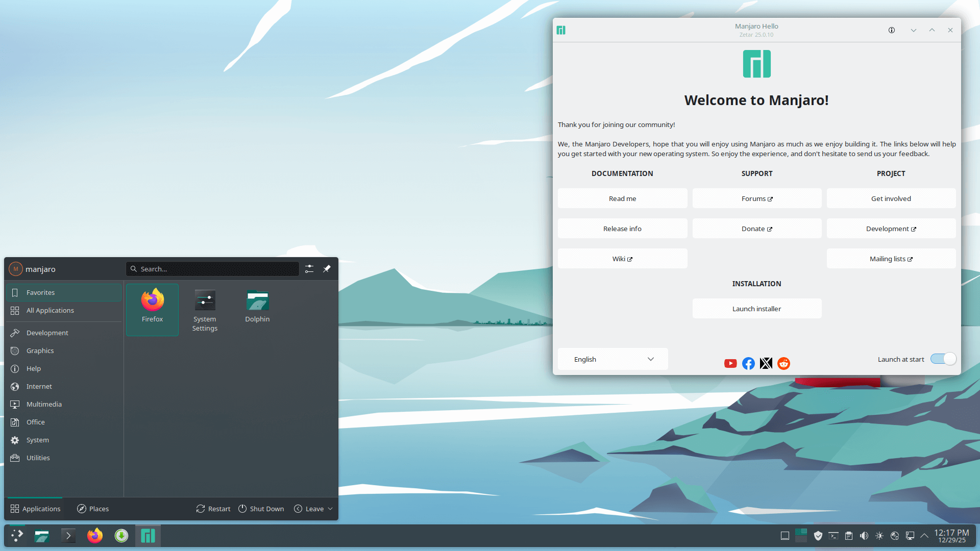 manjaro linux desktop with welcome dialog open