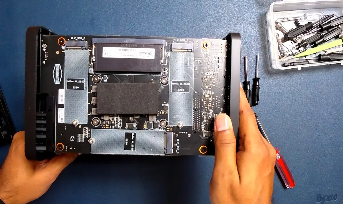 Accessing the SSDs in Terramaster F4-425-Plus