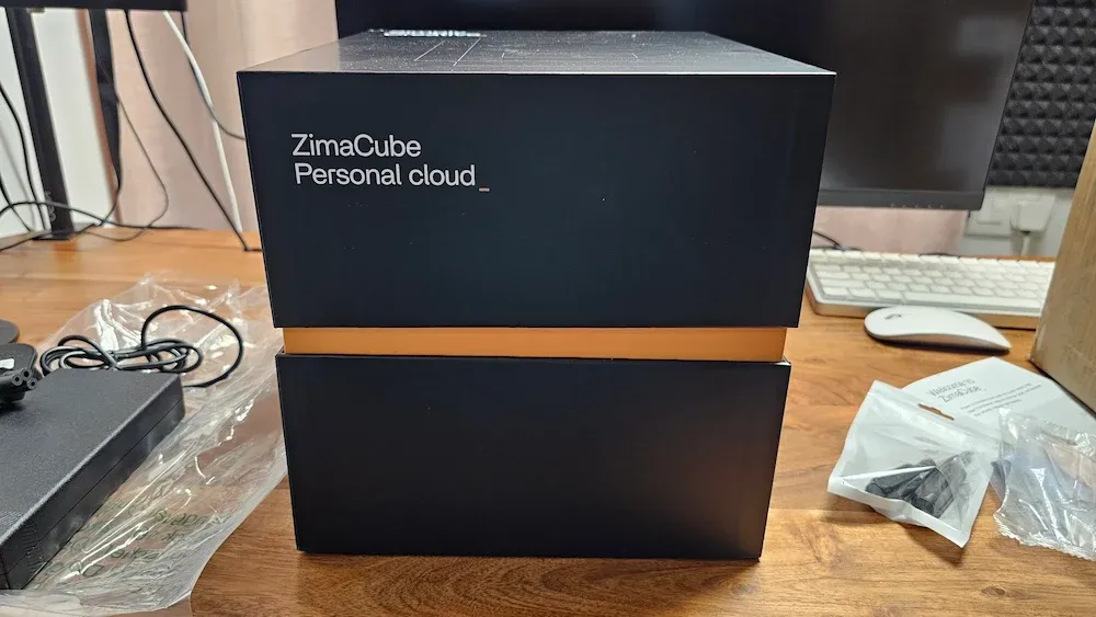ZimaCube 2